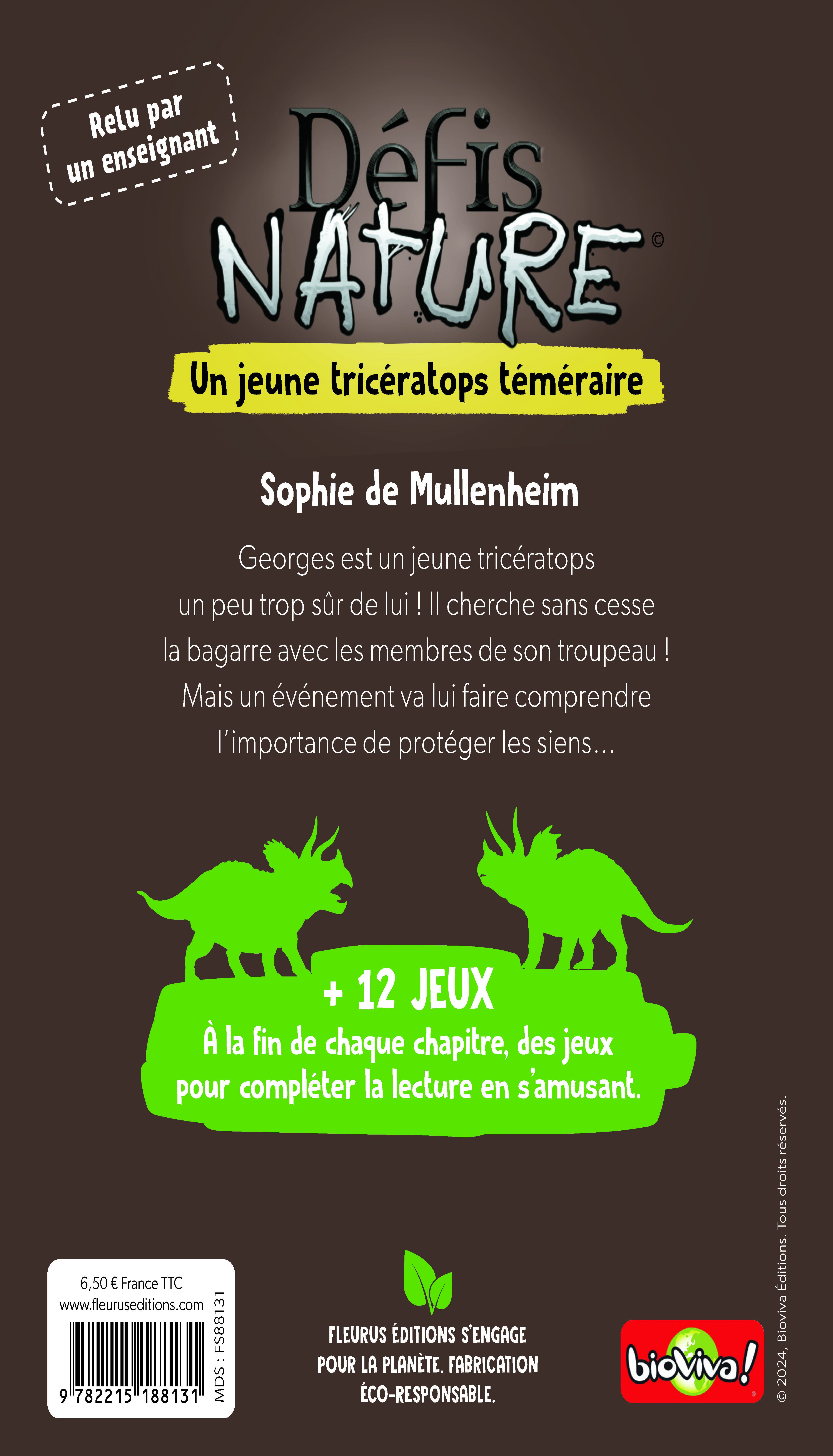 UN JEUNE TRICERATOPS TEMERAIRE