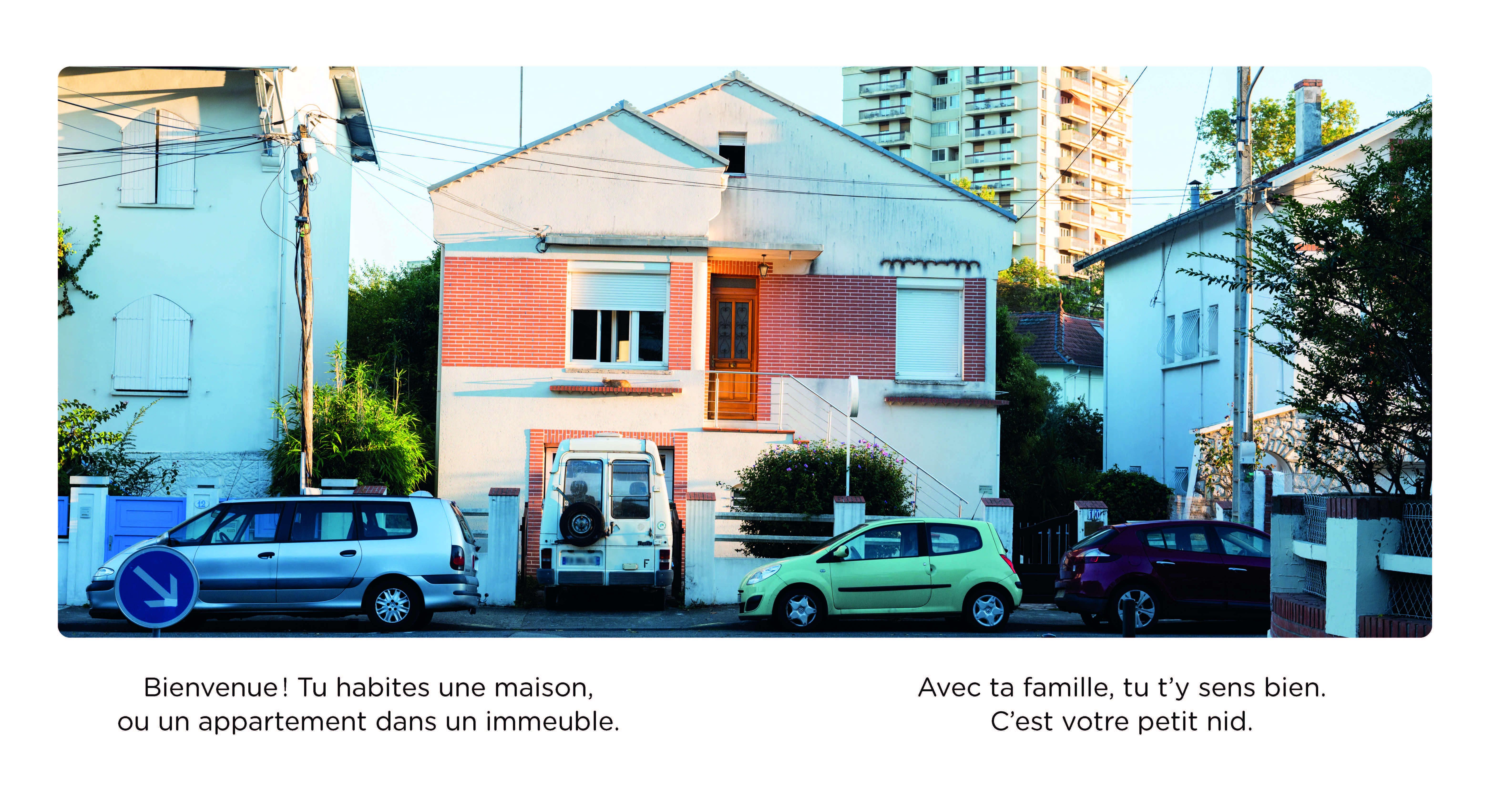 A LA MAISON