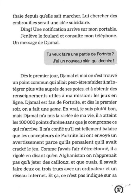Collégien Le Jour, Espion La Nuit