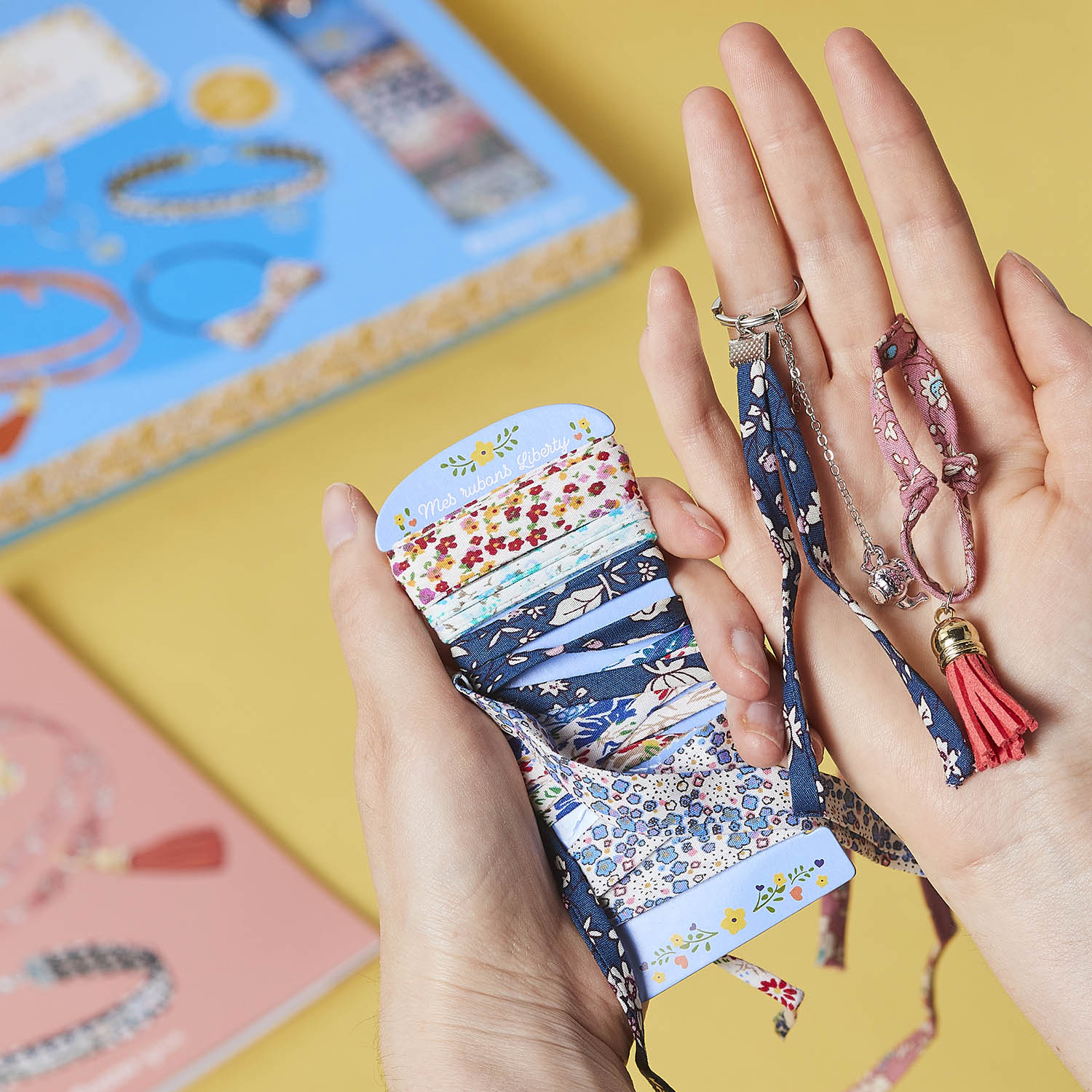 Ma Boîte À Bijoux - Mes Bijoux En Liberty Ma Boîte À Bijoux - Mes Bijoux En Liberty